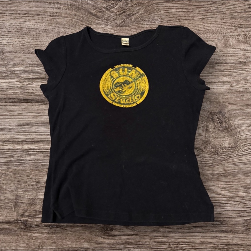 Sun Studio Memphis Black Crop Tee Fitted, Flirty, Rock & Roll Vibes EUC
